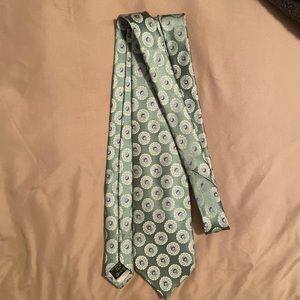 Ermenegildo Zegna men’s silk tie in near perfect condition.